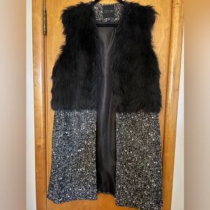 RD Style - Black Faux Fur long vest - Size Large